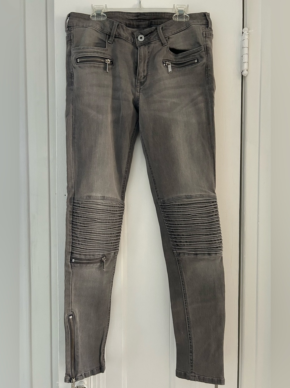 H&M Gray NWOT Moto Jeans 29 Low Rise Zippers Skinny Stretch
